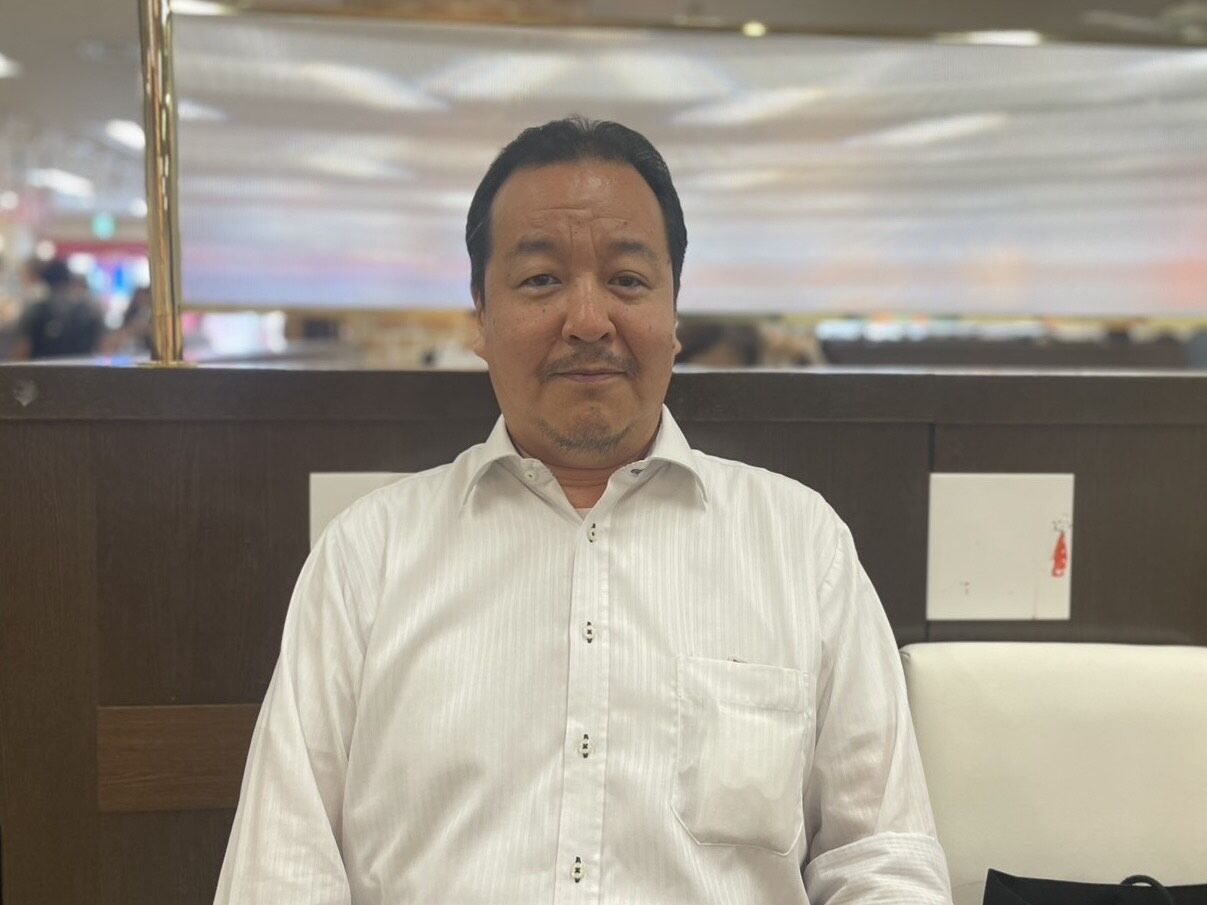 小島静哉
